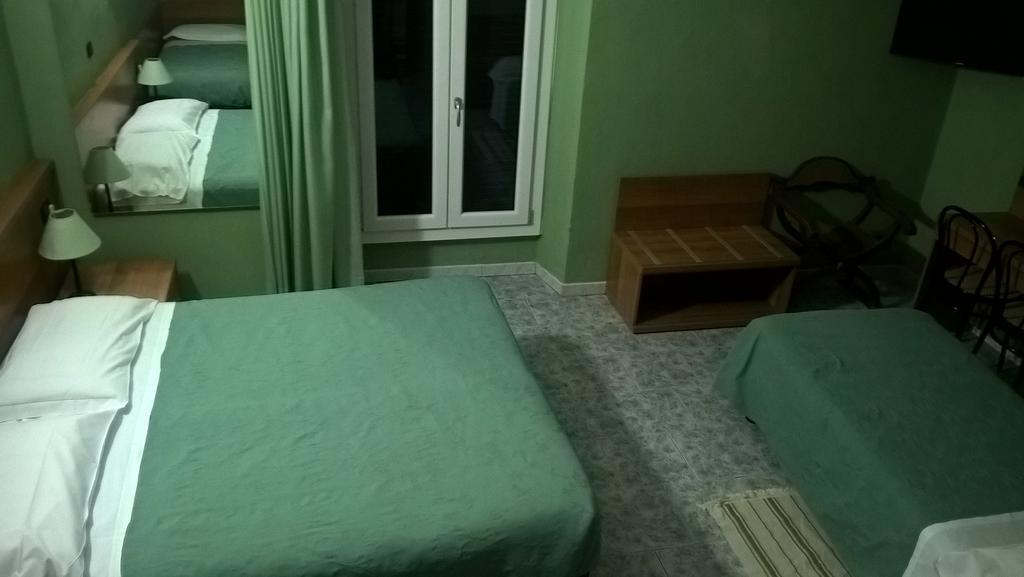 Hotel Del Sole Mailand Zimmer foto